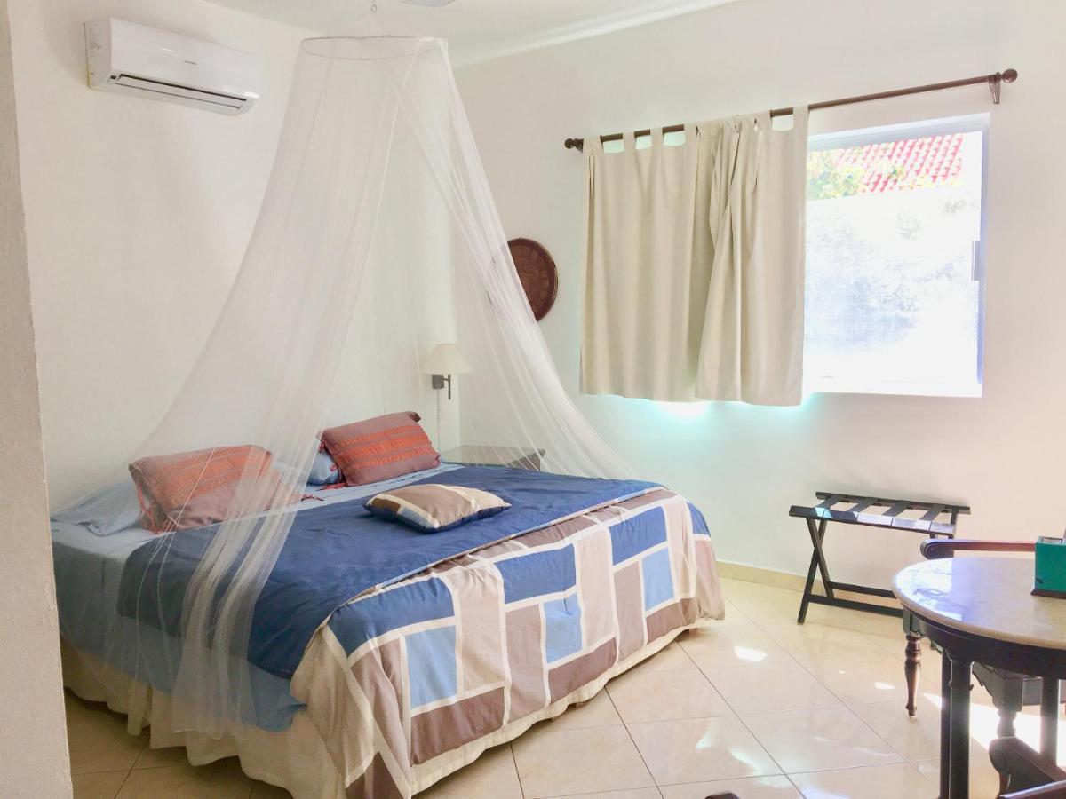 Esquina De La Felicidad de PLAYACAR Bed and Breakfast Playa del Carmen Exterior foto