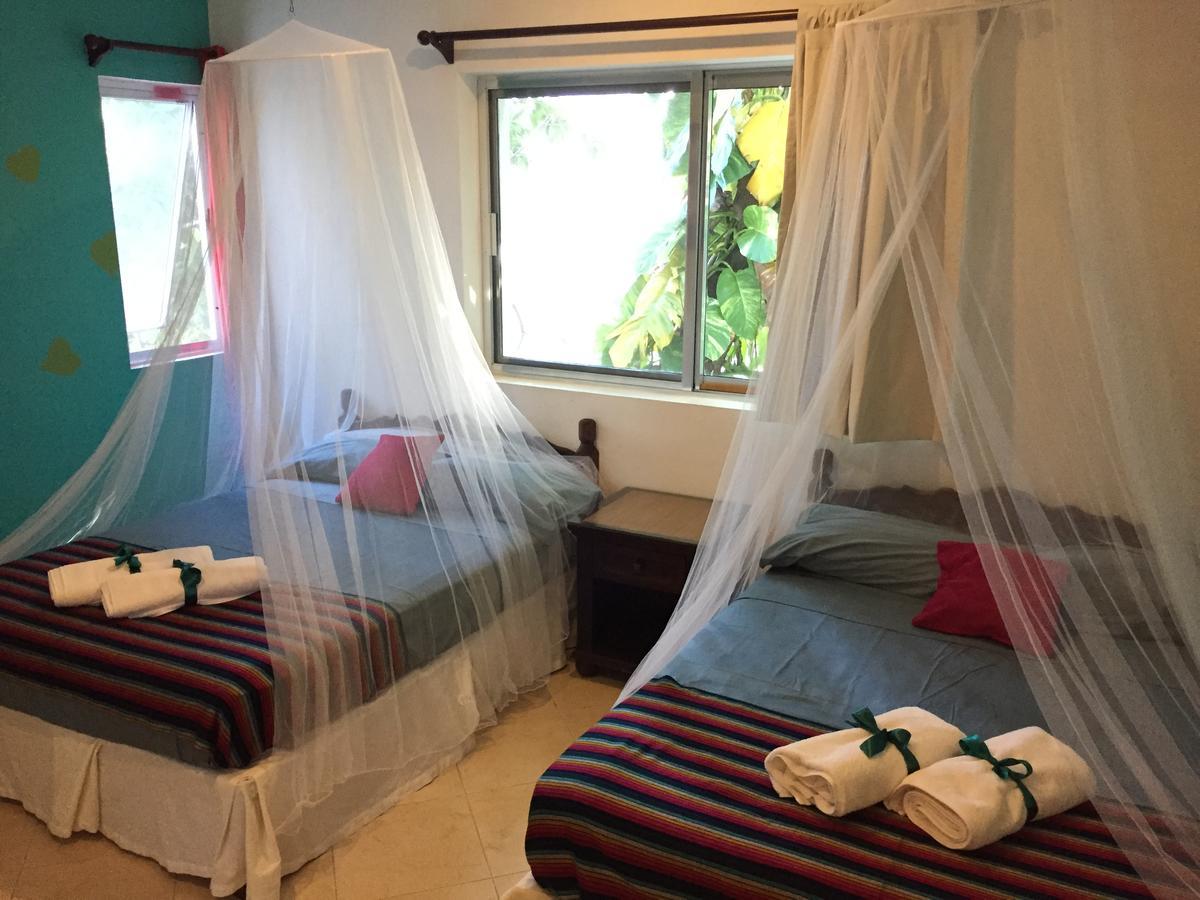 Esquina De La Felicidad de PLAYACAR Bed and Breakfast Playa del Carmen Exterior foto