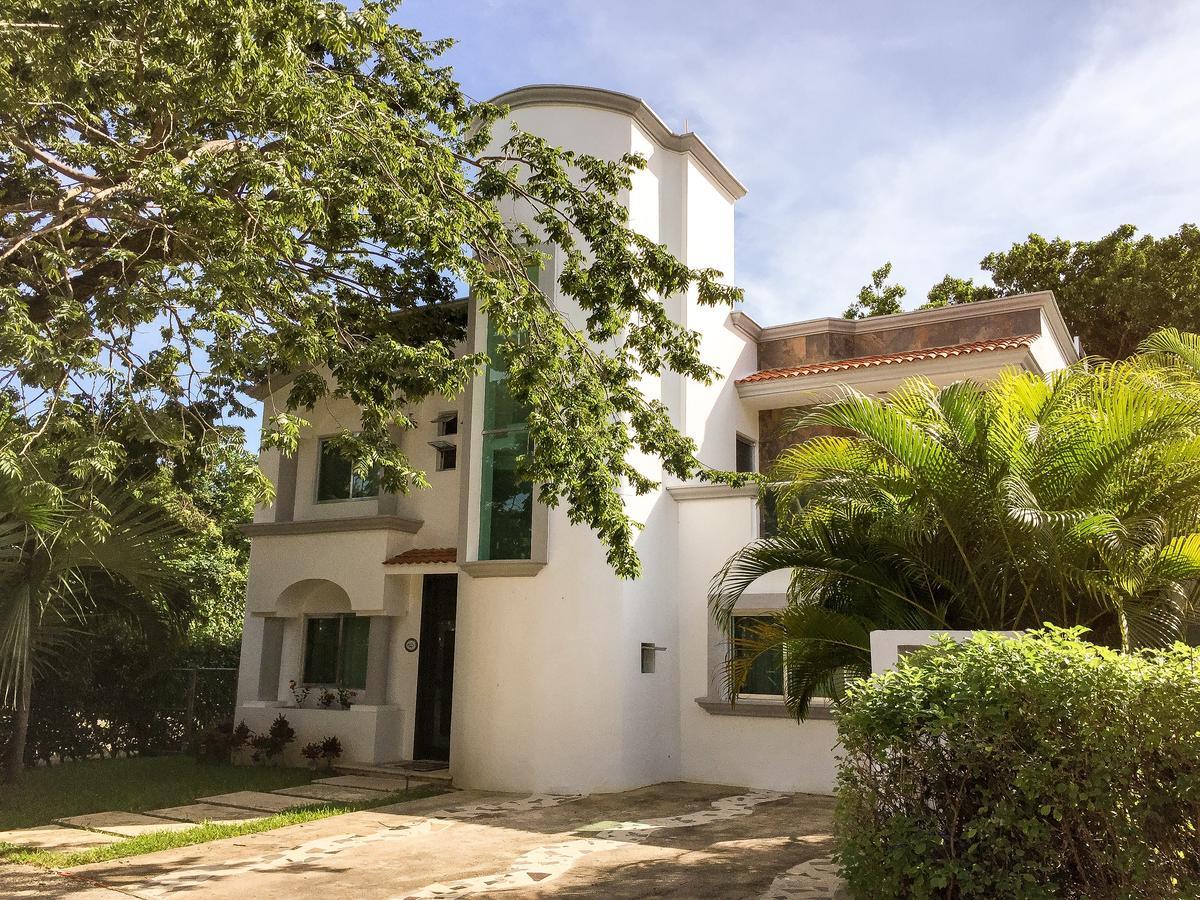 Esquina De La Felicidad de PLAYACAR Bed and Breakfast Playa del Carmen Exterior foto